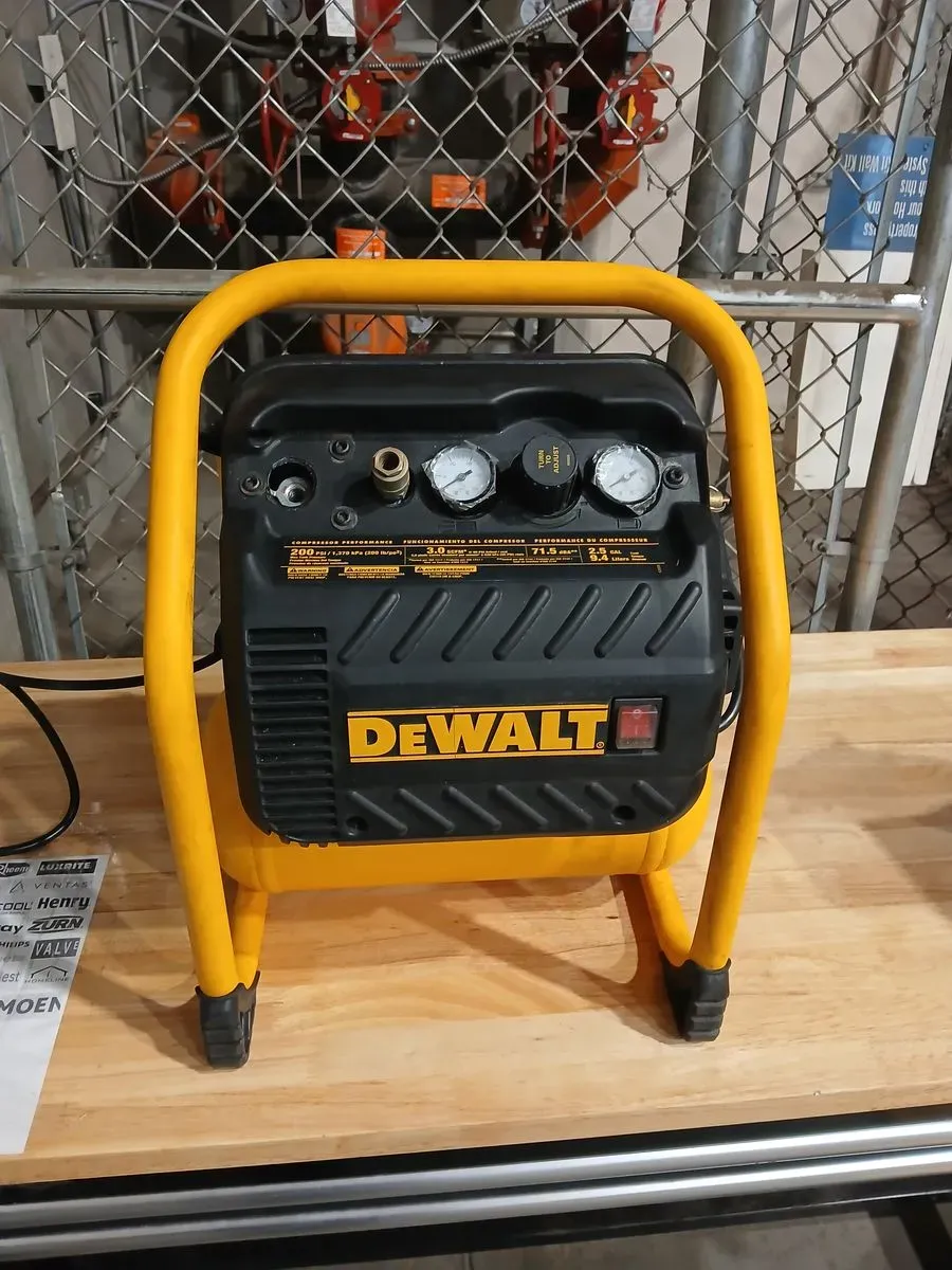 DEWALT 2.5 Gal. Portable Electric Heavy Duty 200 PSI Quiet Air Compressor - image 2