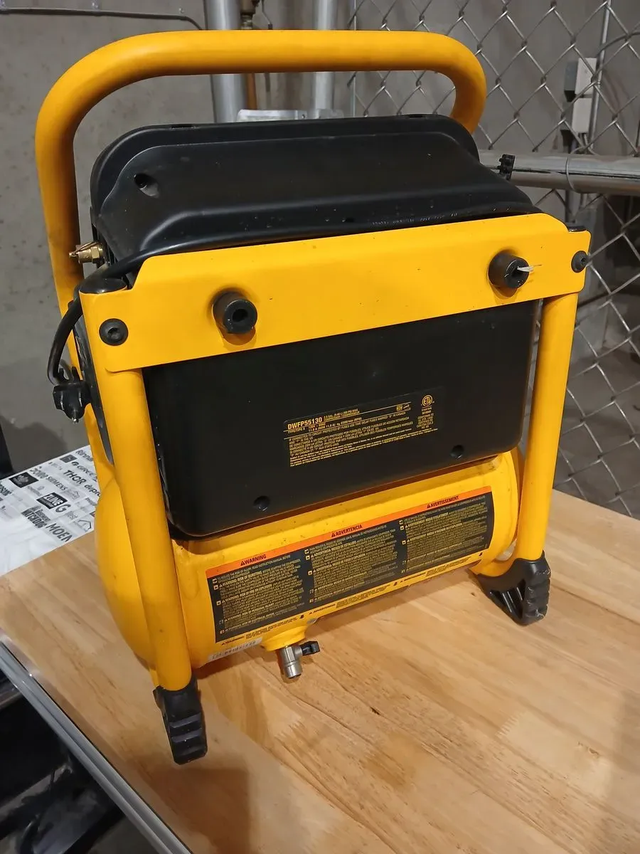 DEWALT 2.5 Gal. Portable Electric Heavy Duty 200 PSI Quiet Air Compressor - image 4