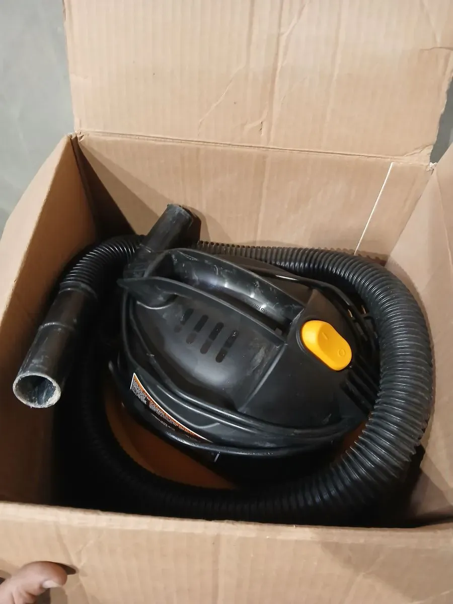 Stinger 2 Gal. 2.5 Peak HP Small Shop Vacuum Wet Dry Vac with Filter Bag, Hose, Utility Nozzle and Car Nozzle Attachments - image 3