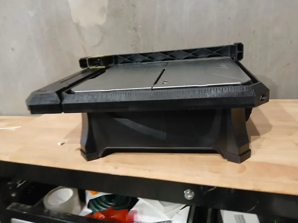 Portable Tabletop Wet Tile Saw - image 1