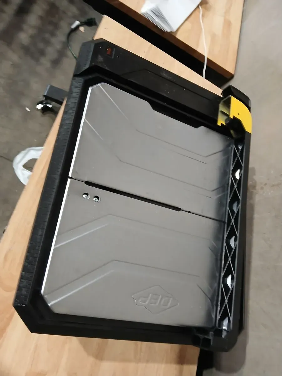 Portable Tabletop Wet Tile Saw - image 2
