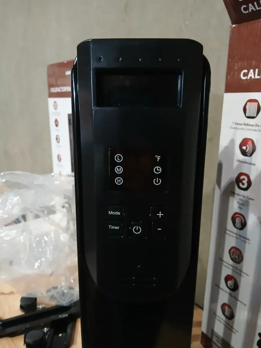 Konwin 1500-Watt Black Indoor Electric Oil-Filled Radiator Convection Radiant Space Heater with Remote Control for Living Space - image 3