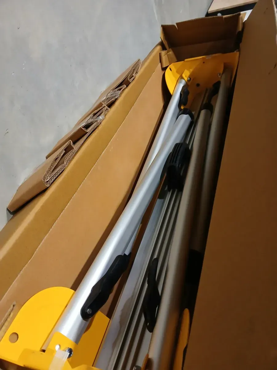 DEWALT 29.8 lbs. Compact Miter Saw Stand with 500 lbs. Capacity - image 3