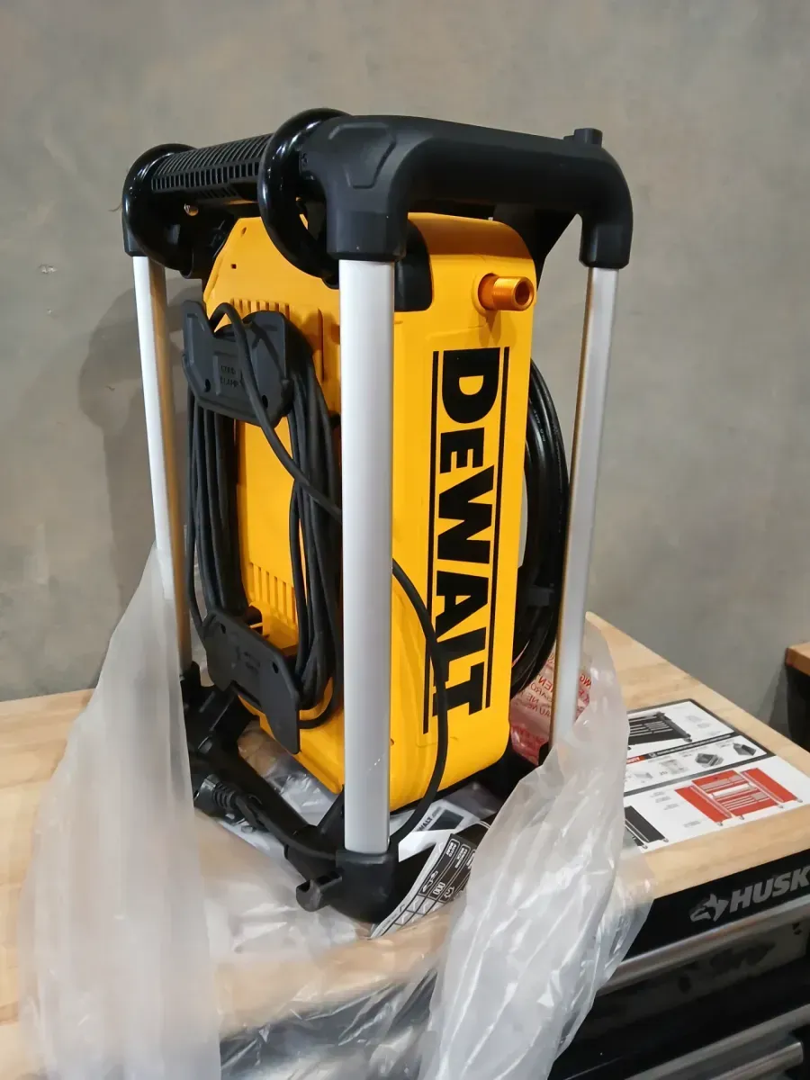 DEWALT 2100 PSI 1.2 GPM 13 Amp Cold Water Electric Pressure Washer with Internal Equipment Storage - image 2