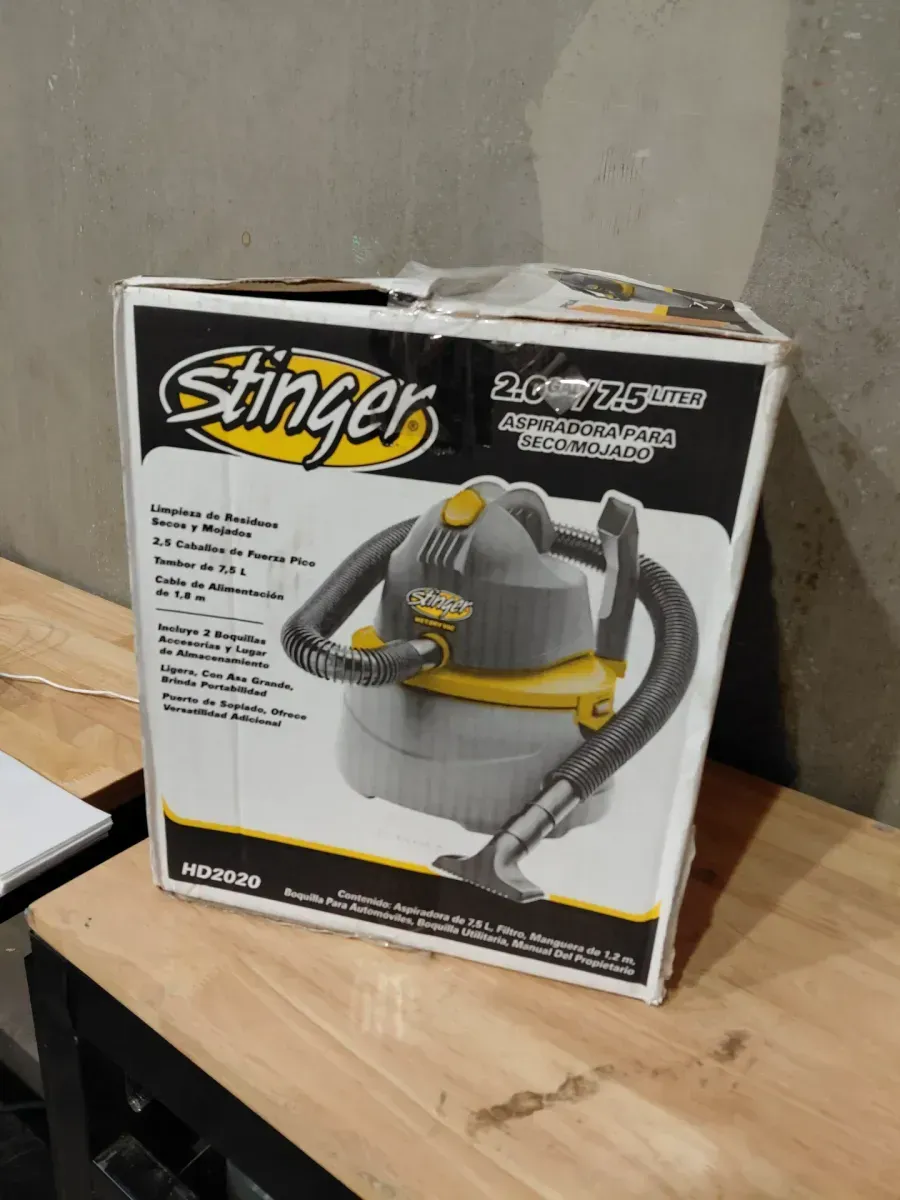 Stinger 2 Gal. 2.5 Peak HP Small Shop Vacuum Wet Dry Vac with Filter Bag, Hose, Utility Nozzle and Car Nozzle Attachments - image 2