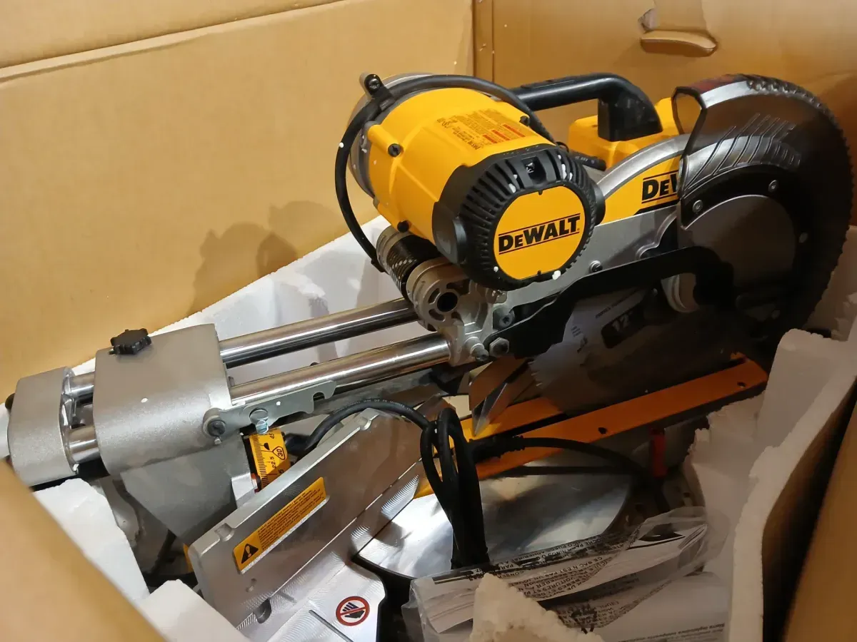 DEWALT 15 Amp Corded 12 in. Double Bevel Sliding Compound Miter Saw with XPS technology, Blade Wrench and Material Clamp - image 4