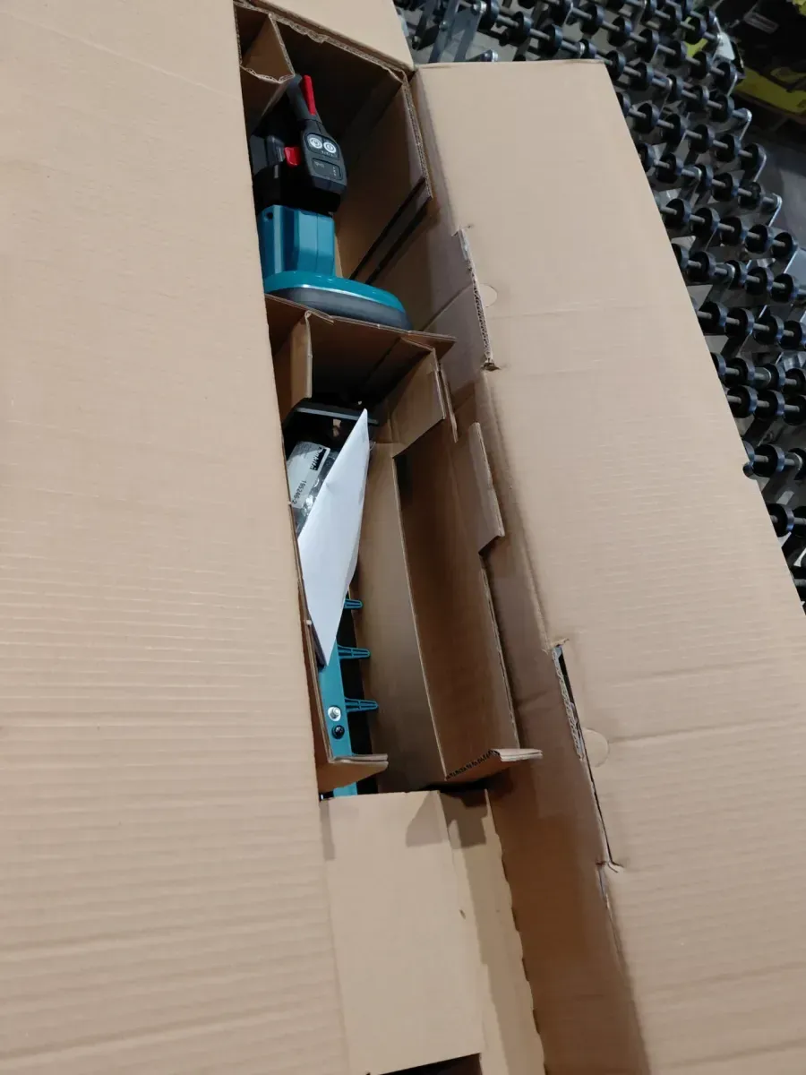 Makita XGT 40V max Brushless Cordless 24 in. Hedge Trimmer (Tool Only) - image 3