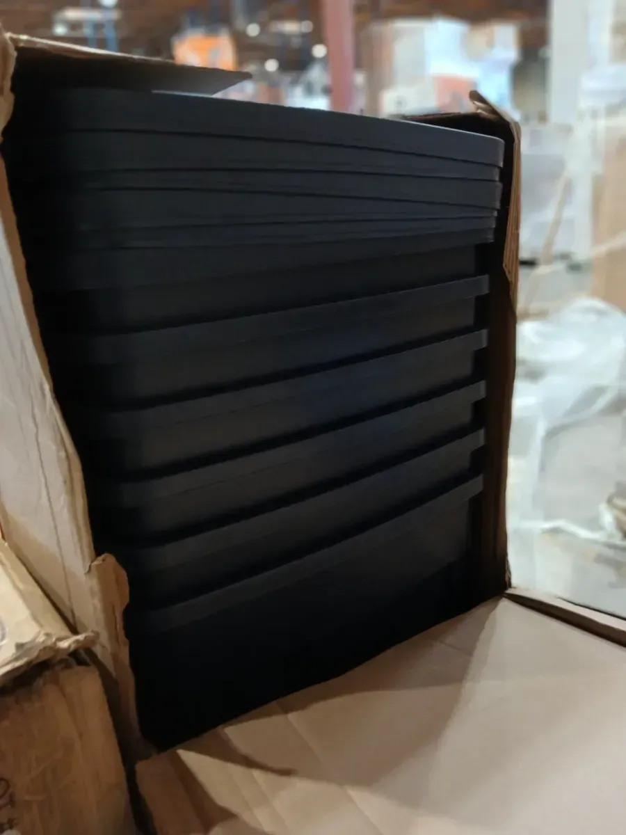 Rubbermaid Roughneck 14-gal. Storage Tote Box in Dark Indigo Metallic (6-Pack) - image 3