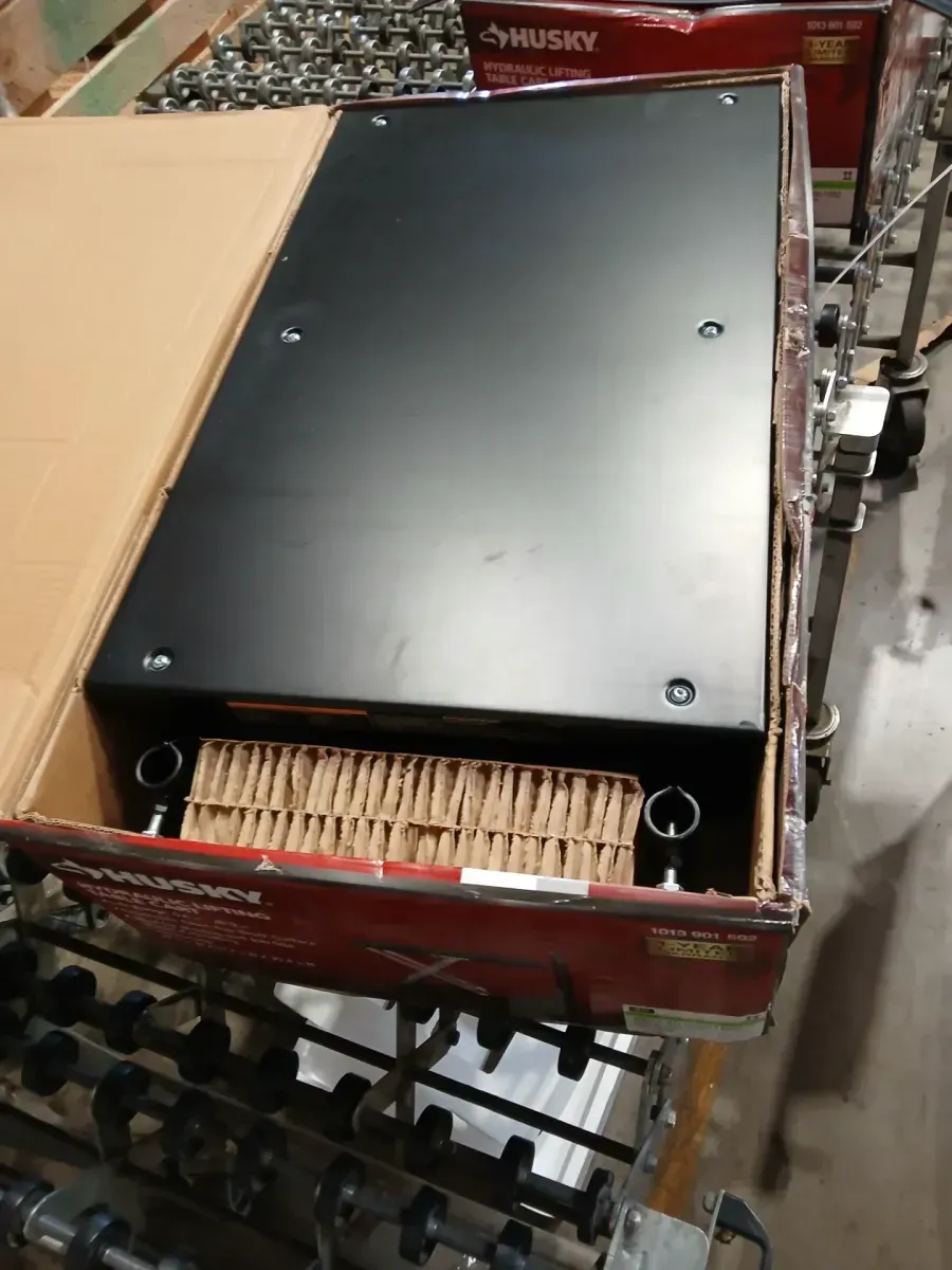 Husky 500 lb. Hydraulic Lift Table - image 3