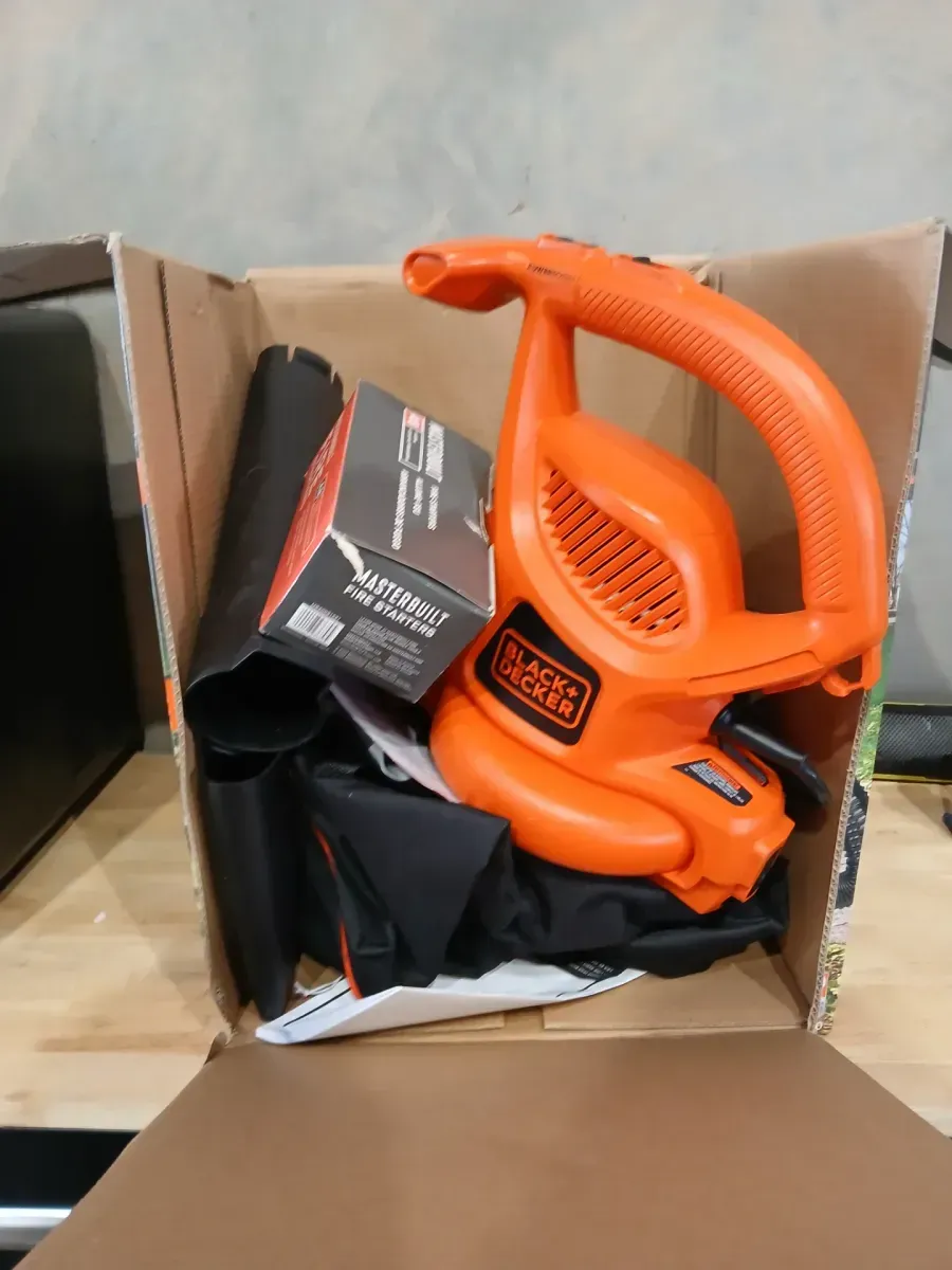 BLACK+DECKER 12 AMP 250 MPH 400 CFM Corded Electric 3-In-1 Backpack Leaf Blower, Vacuum & Mulcher - image 4