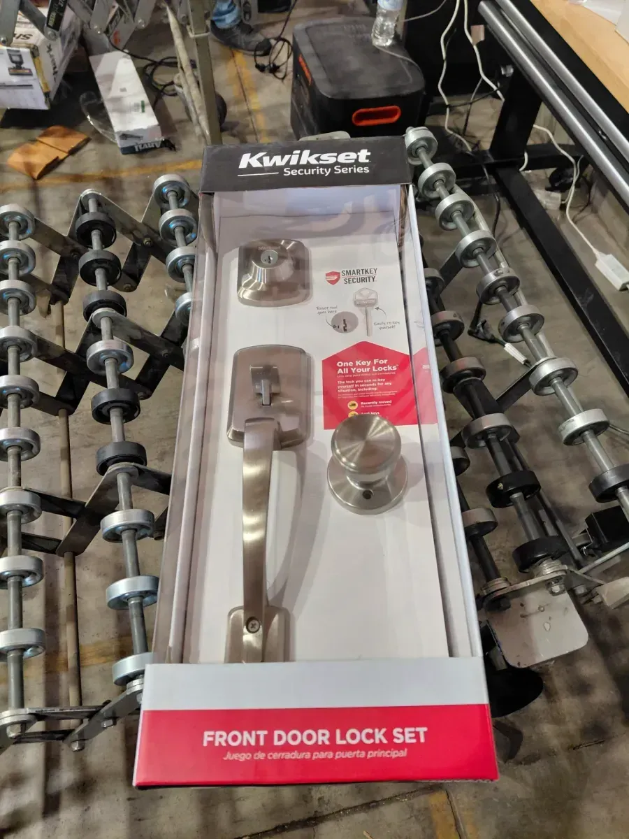 Kwikset Henley Single Cylinder Door Handleset w/Round Maven Knob featuring SmartKey Security in Satin Nickel - image 3