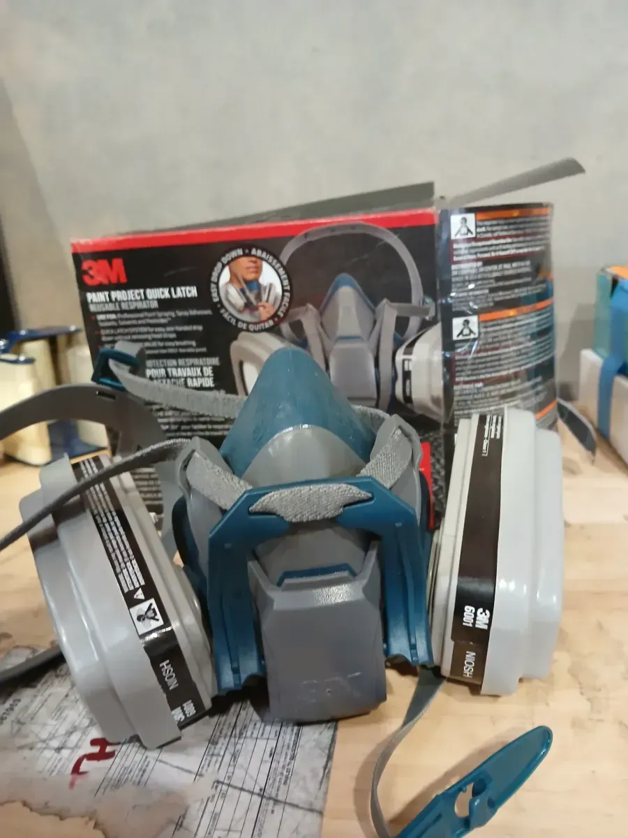 3M Paint Project Quick Latch Reusable Respirator 6502QL, OV/P95 - image 3