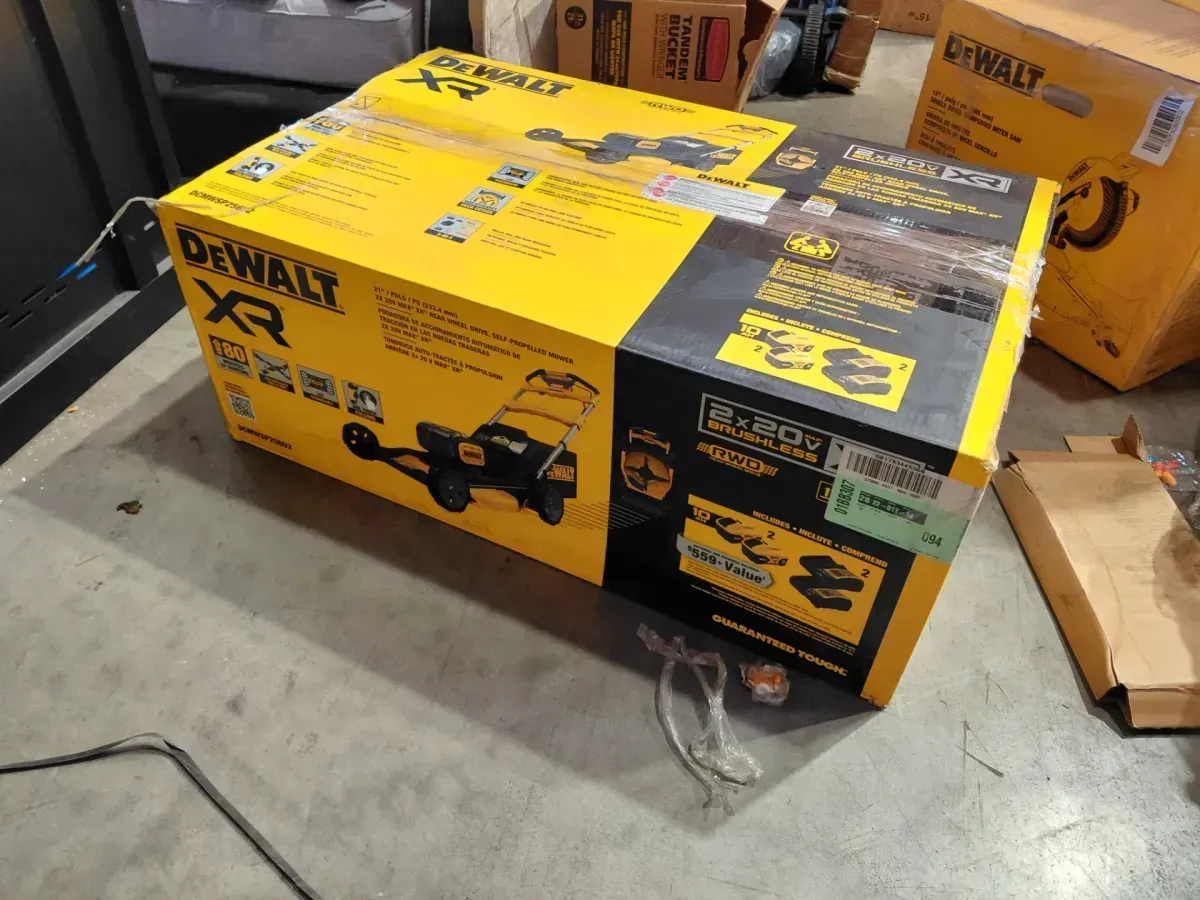 DEWALT 2x20V MAX 21 in. Cordless Battery Powered Self Propelled Lawn Mower Kit with (2) 10 Ah Batteries and Chargers - image 3