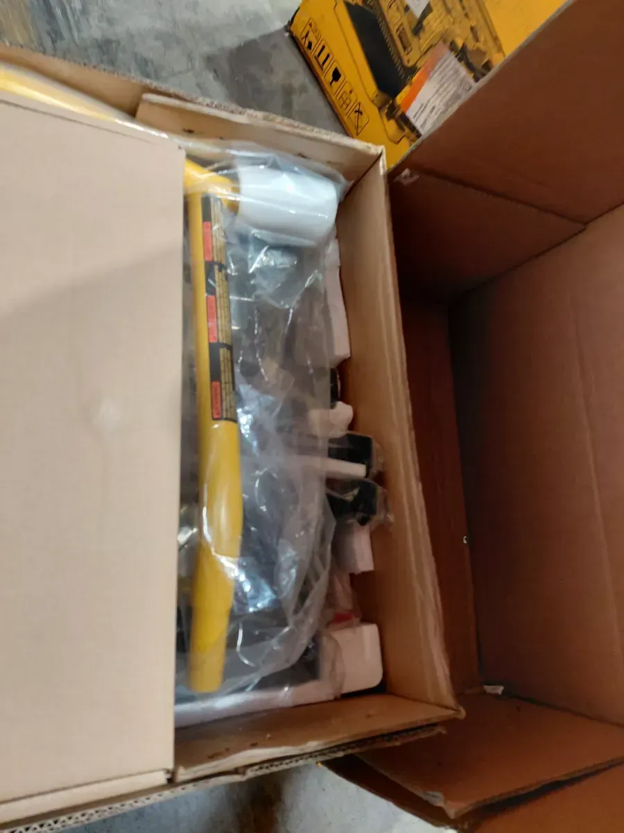 DEWALT 32-1/2 in. x 60 in. Rolling Miter Saw Stand with 300 lbs. Capacity - image 3