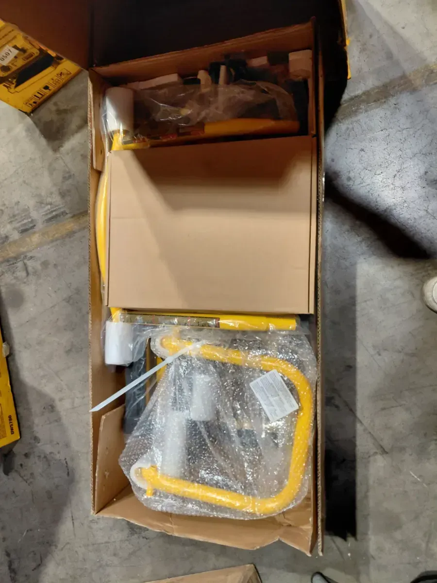 DEWALT 32-1/2 in. x 60 in. Rolling Miter Saw Stand with 300 lbs. Capacity - image 4