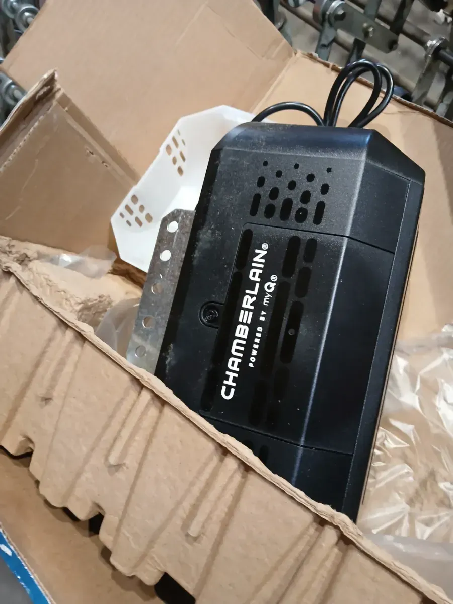Chamberlain 1/2 HP Smart Belt Drive Garage Door Opener with Battery Backup - image 5
