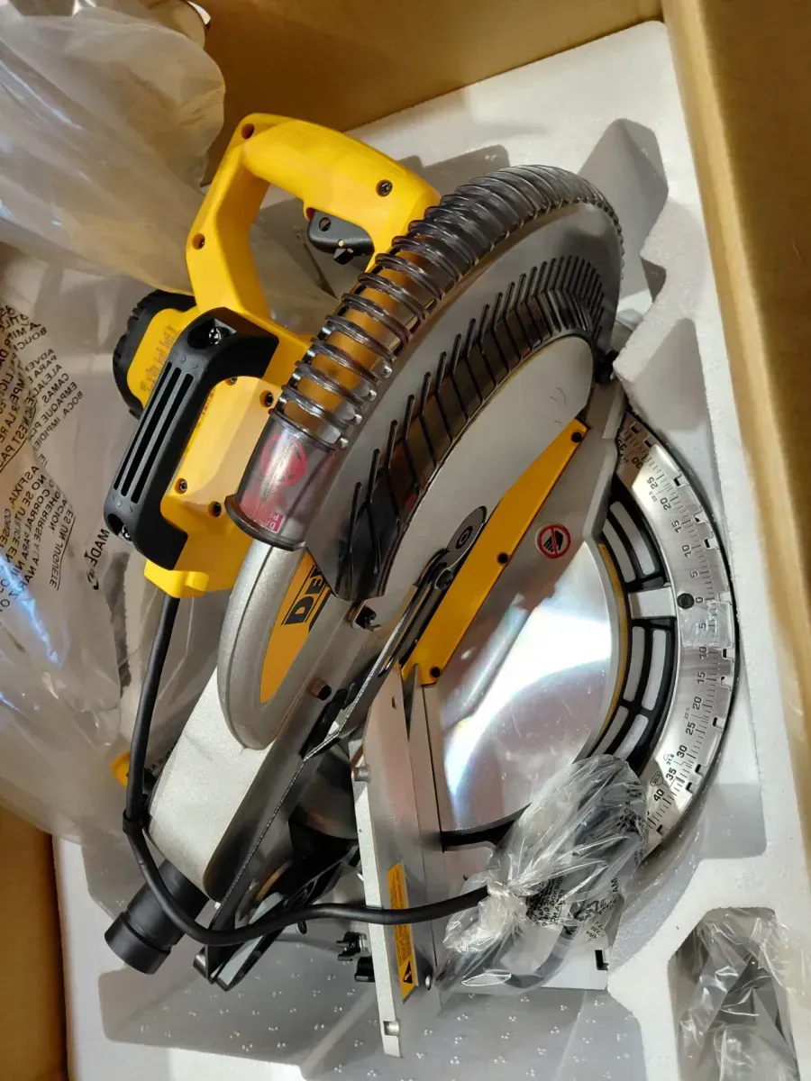 DEWALT 15 Amp Corded 12 in. Single Bevel Compound Miter Saw - image 2