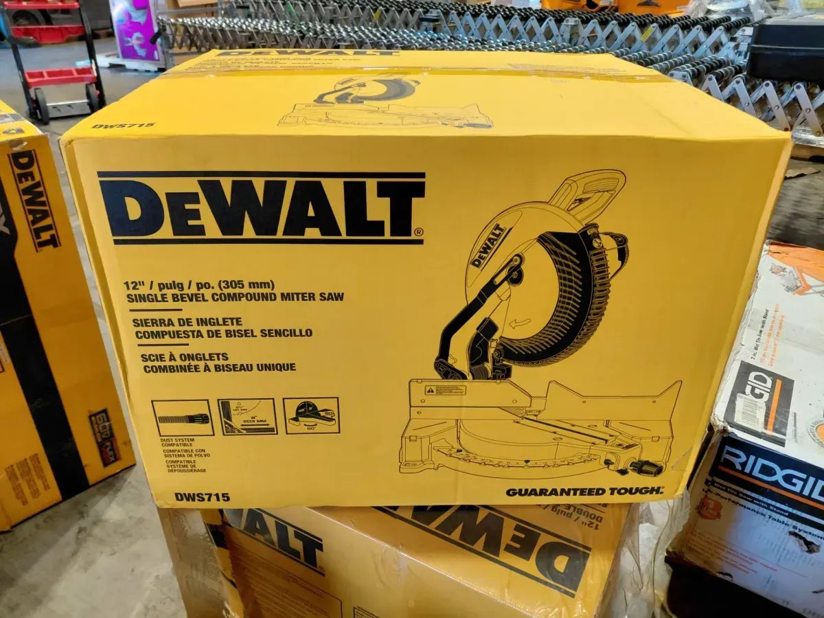 DEWALT 15 Amp Corded 12 in. Single Bevel Compound Miter Saw - image 4