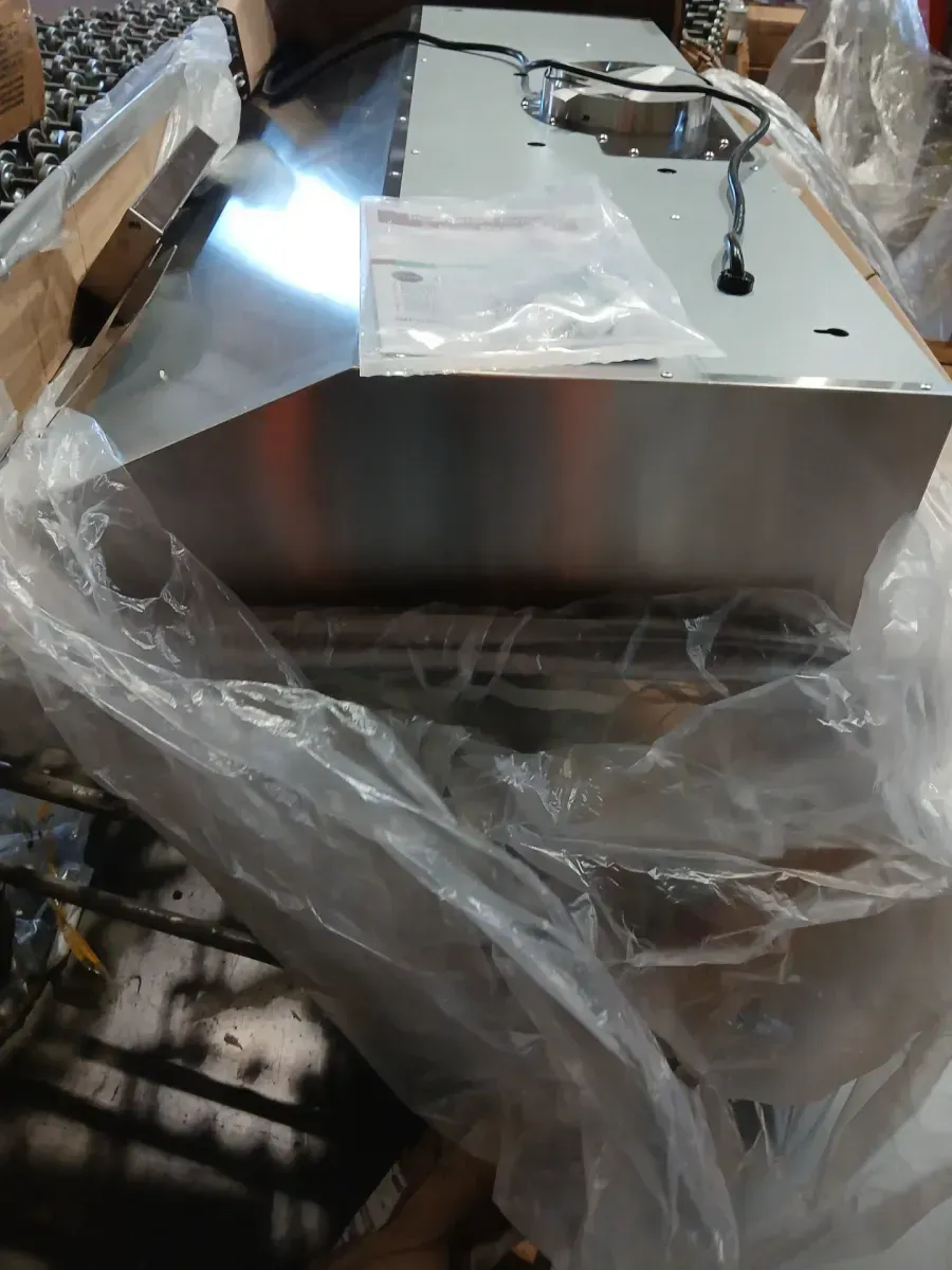 Throes 42 in. 600 CFM Ducted Under Cabinet Range Hood in Stainless Steel with 3-Venting Option, LCD Knob Control and LED Light - image 4