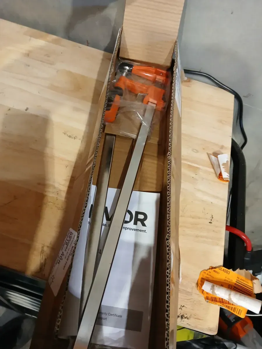 SKYSHALO Cast Iron Measurement Standard Bar Clamps Set (4-Piece) 36 in. Opening, Lockable F-Clamp, 600 lbs. 2-1/2 in. Depth - image 5