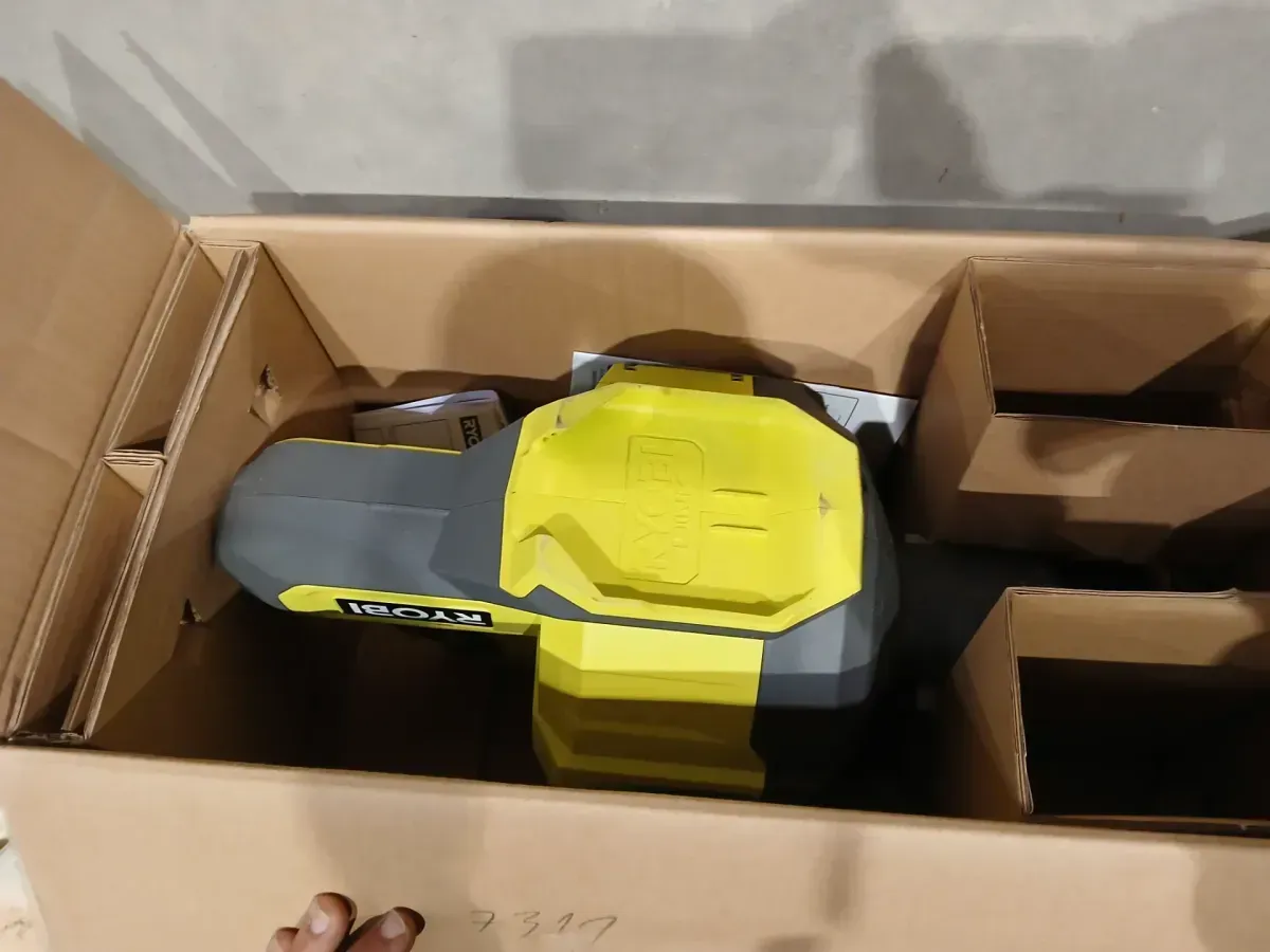 Ryobi ONE+ 18V 35' Cordless Drain Auger (Tool Only) - Model PCL457B - image 2