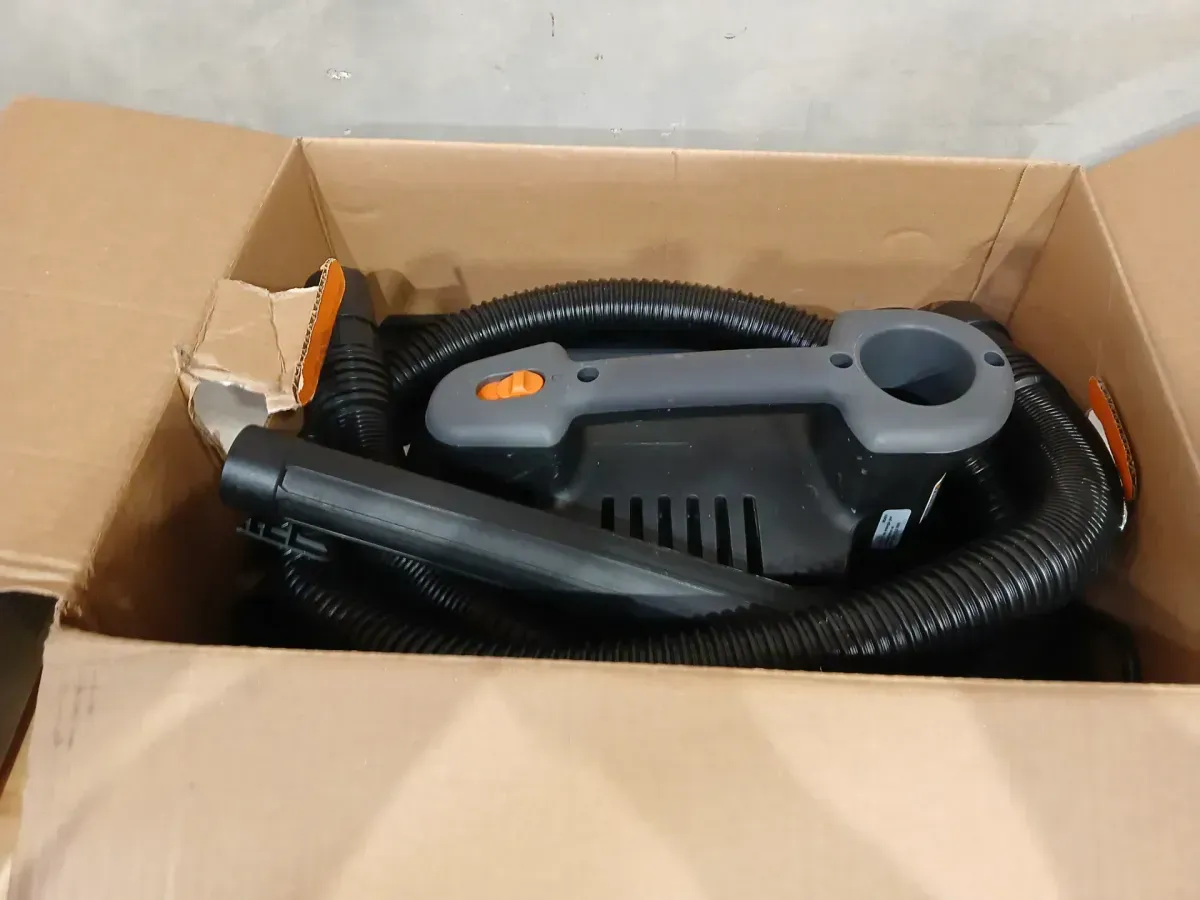 RIDGID 4 Gal. 5.0 Peak HP Portable Shop Vacuum Wet Dry Vac with Fine Dust Filter, Locking Hose and Attachments WD4070 - image 3
