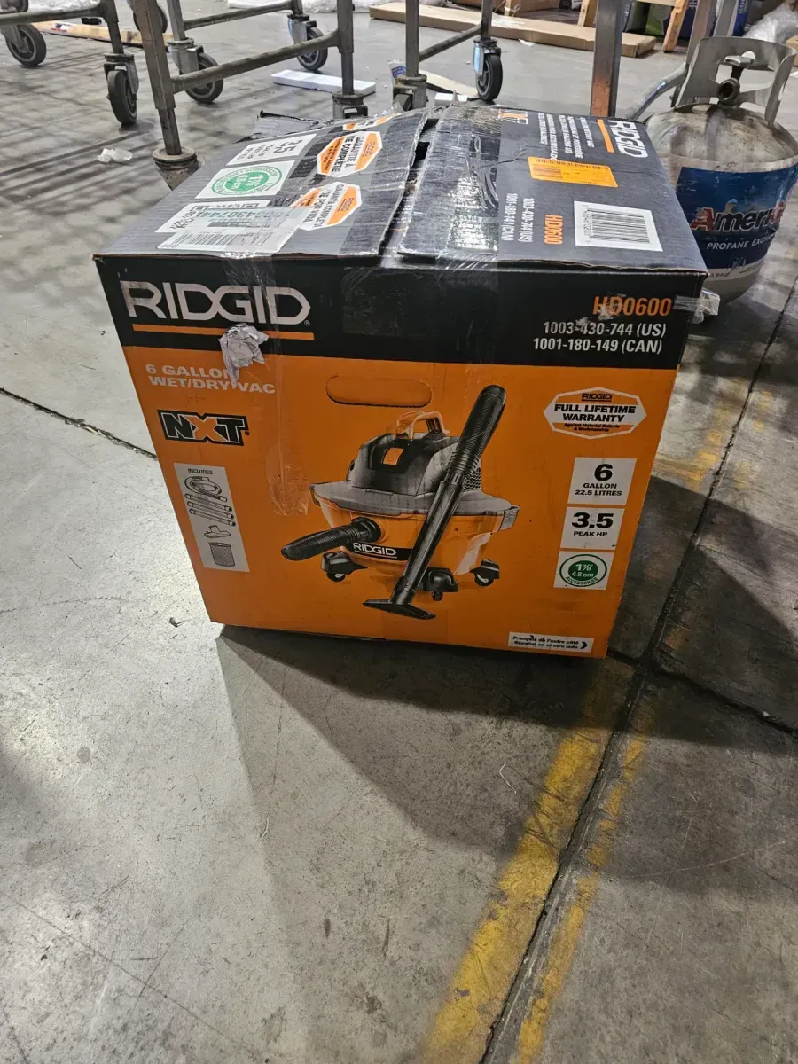 RIDGID 6 Gal. 3.5 Peak HP NXT Shop Vacuum Wet Dry Vac with General Debris Filter, Locking Hose and Attachments HD06001 - image 5