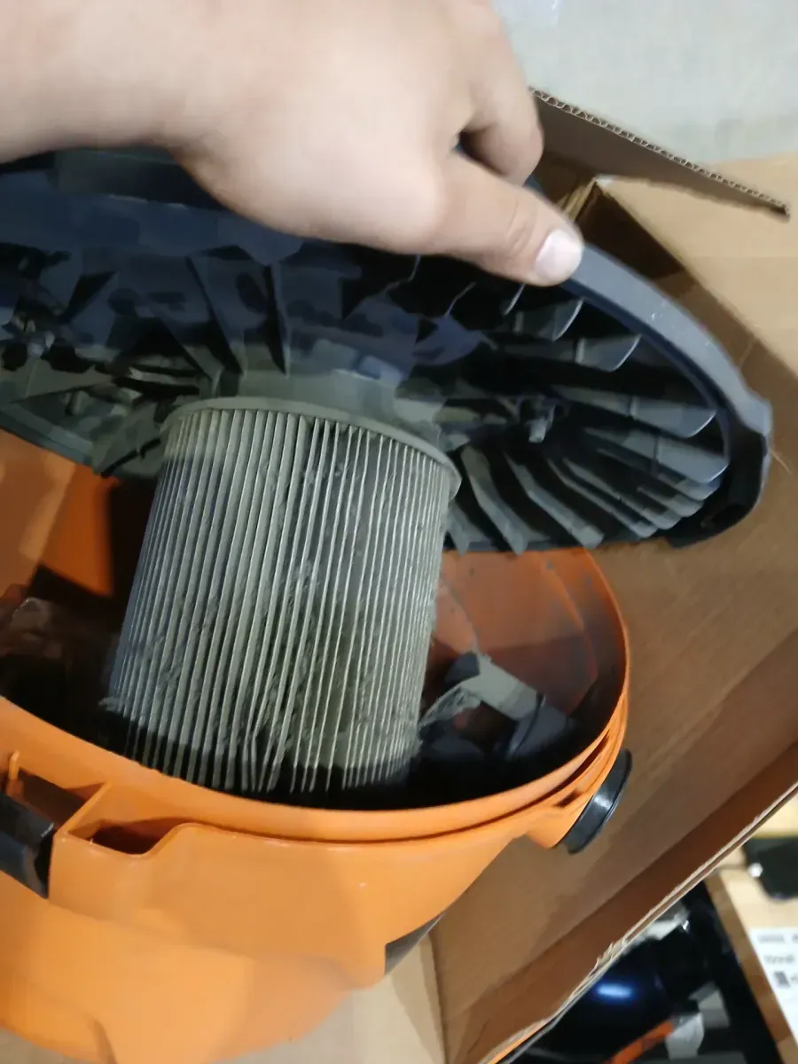 RIDGID 9 Gal. 4.25 Peak HP NXT Shop Vacuum Wet Dry Vac with General Debris Filter - image 5