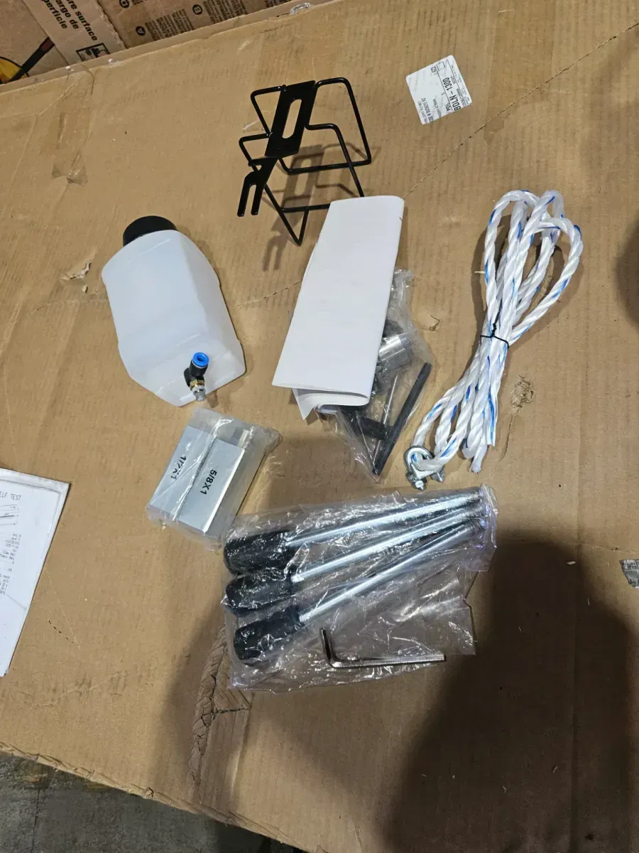 VEVOR Aluminum Loading Ramps (Set of 2) - image 2