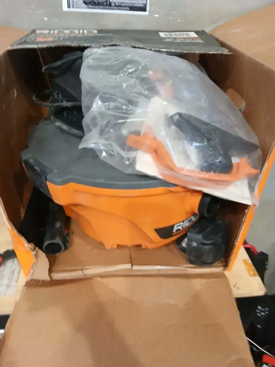 RIDGID 6 Gal. 3.5 Peak HP NXT Shop Vacuum Wet Dry Vac with General Debris Filter, Locking Hose and Attachments HD06001 - image 4