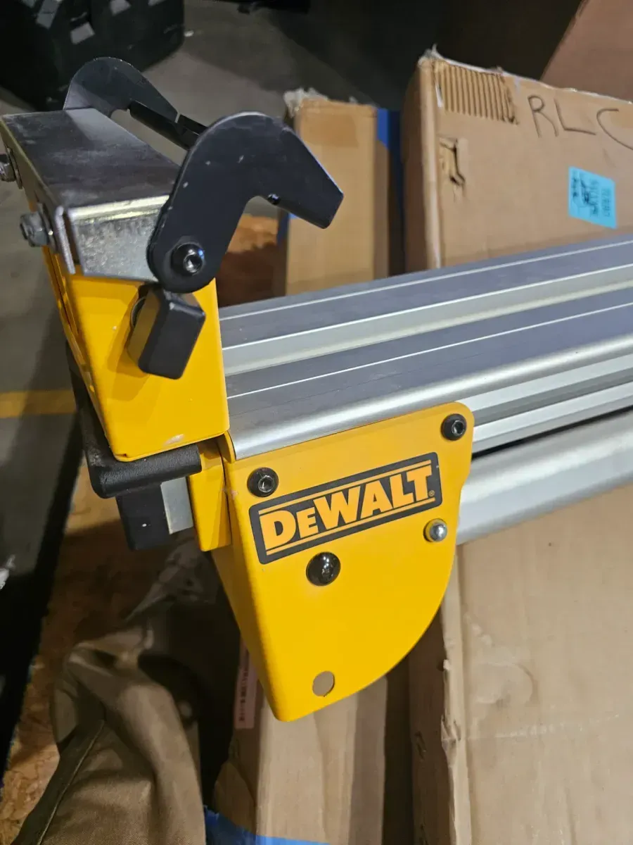DEWALT 29 lbs. Heavy Duty Miter Saw Stand with 500 lbs. Capacity - image 2