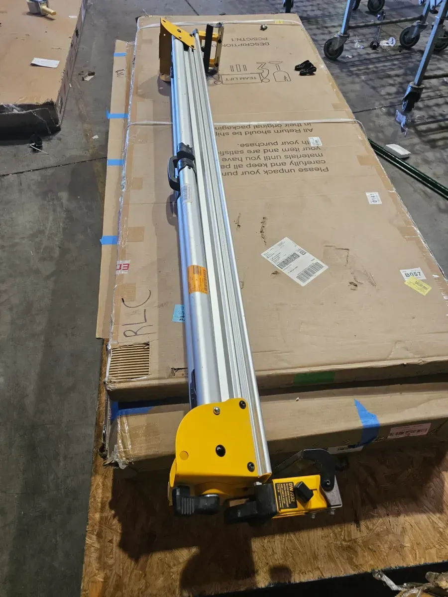 DEWALT 29 lbs. Heavy Duty Miter Saw Stand with 500 lbs. Capacity - image 3