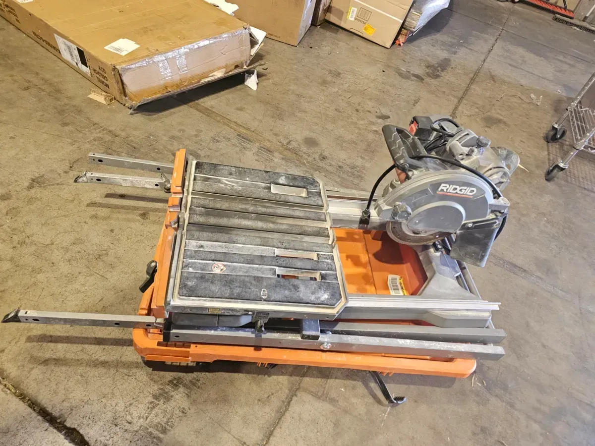 RIDGID Portable Wet Tile Saw - image 3