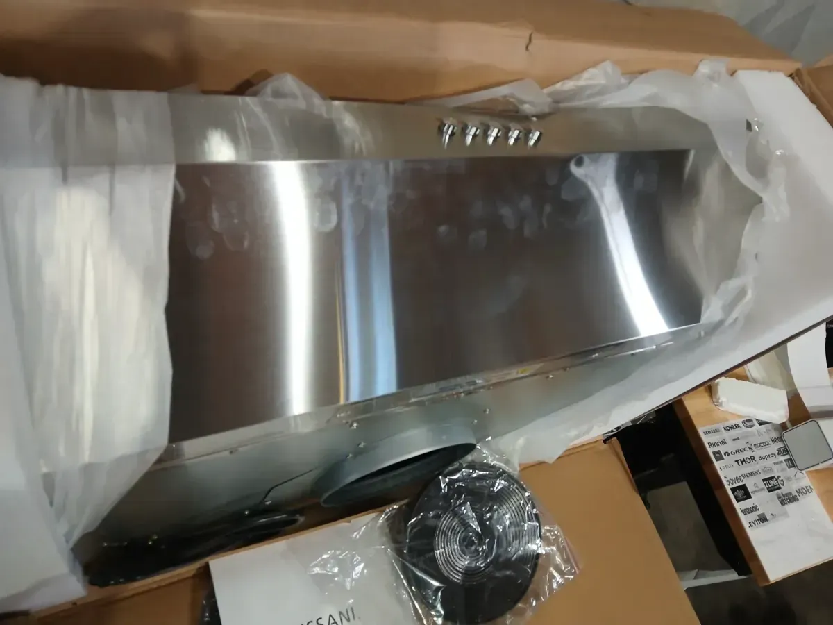 Vissani Sarela 30 in. W x 7 in. H 500CFM Convertible Under Cabinet Range Hood in Stainless Steel with LED Lights and Filter - image 5