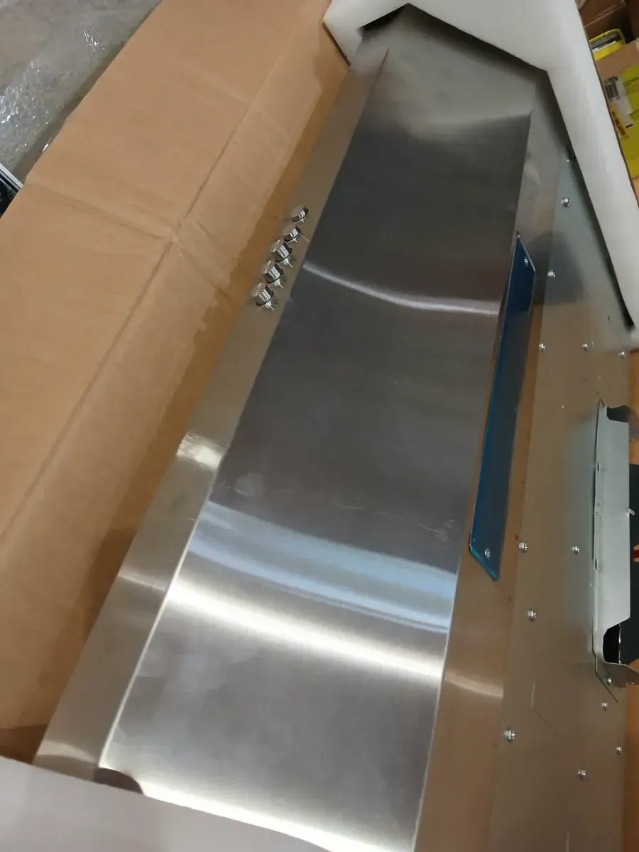 Vissani 30 in. 320CFM Convertible Under Cabinet Range Hood in Stainless Steel - image 4