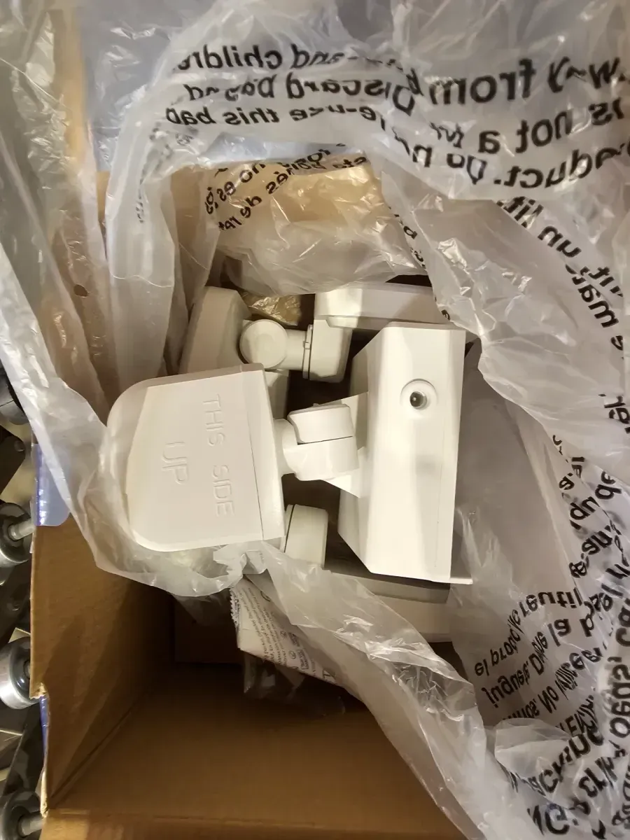 KODA 2000 Lumen Solar White Motion Sensing Integrated LED Security Flood Light - image 3