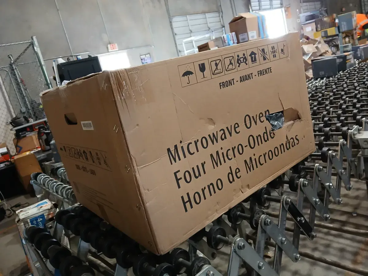 17.32 in. 0.7 cu. ft. Countertop Microwave in Black with Auto Cook, Express Cook, Child Safety Lock - image 2