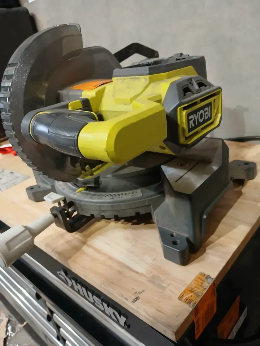 RYOBI 14 Amp Corded 10 in. Compound Miter Saw with LED Cutline Indicator - image 4