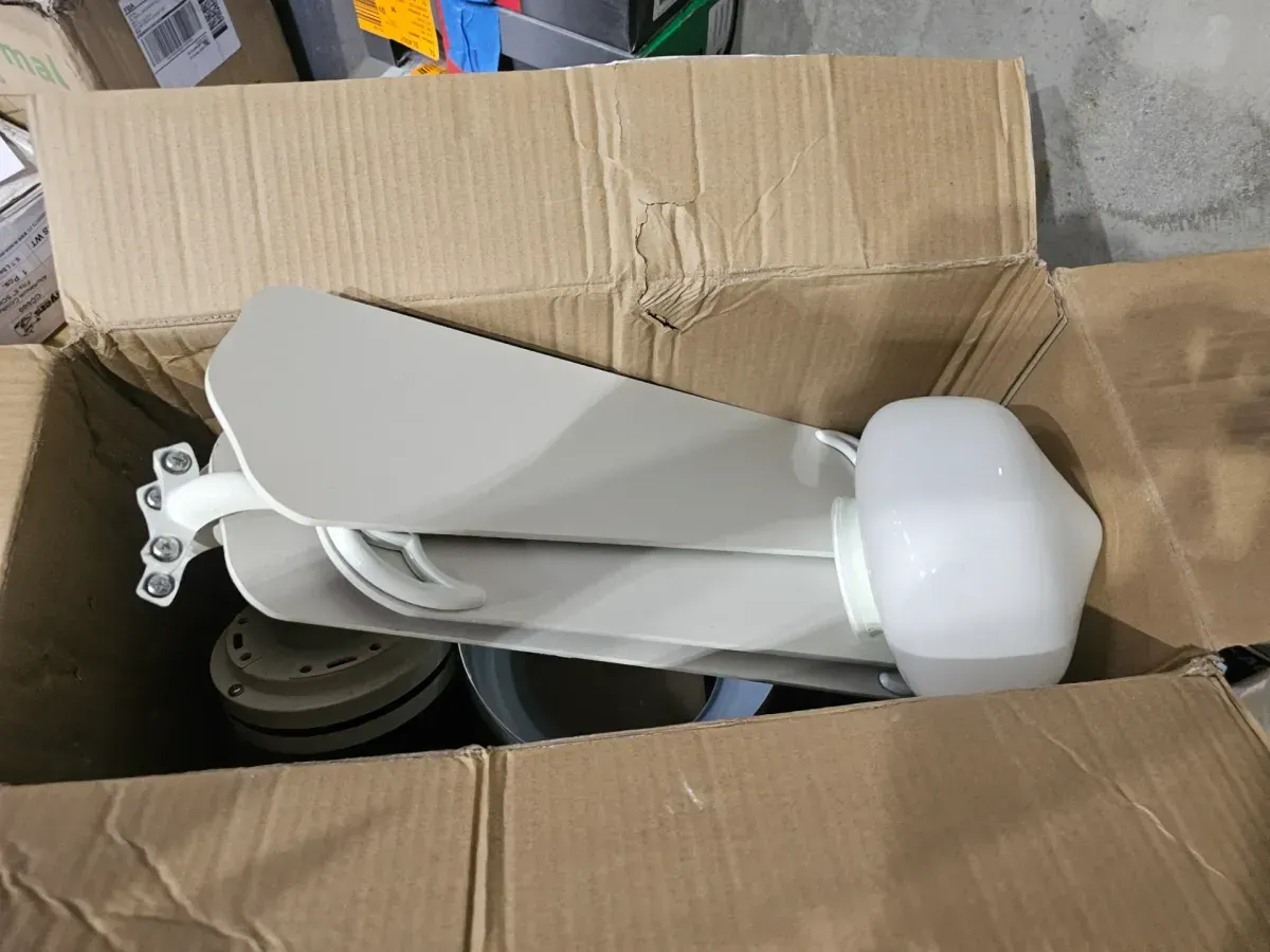 Hampton Bay Littleton 42 in. LED Indoor White Ceiling Fan with Light Kit - image 3