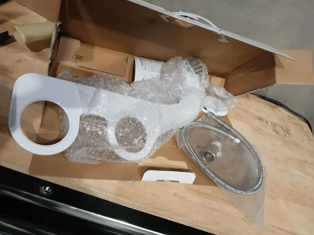 Brondell FreshSpa Comfort+ Ambient Temperature Non-Electric Bidet Attachment in White - image 3