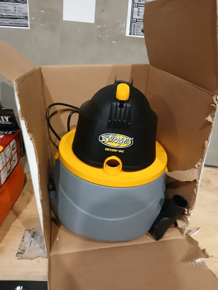 Stinger 2 Gal. 2.5 Peak HP Small Shop Vacuum Wet Dry Vac with Filter Bag, Hose, Utility Nozzle and Car Nozzle Attachments - image 4