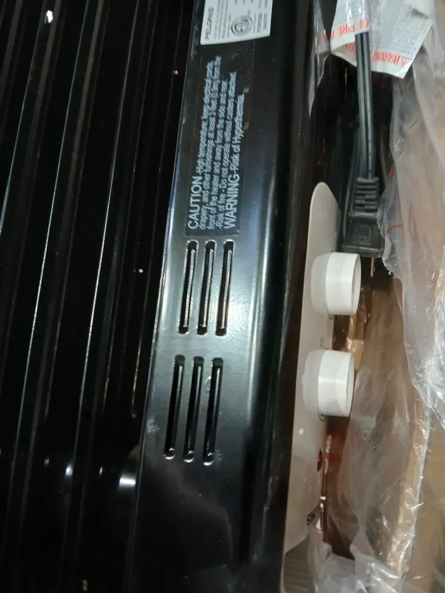 Pelonis 1,500-Watt Oil-Filled Radiant Electric Space Heater with Thermostat - image 5