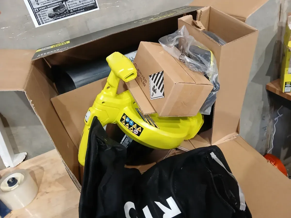 ***no funtional*** RYOBI 40V Vac Attack Cordless Leaf Vacuum/Mulcher with 5.0 Ah Battery and Charger - image 4