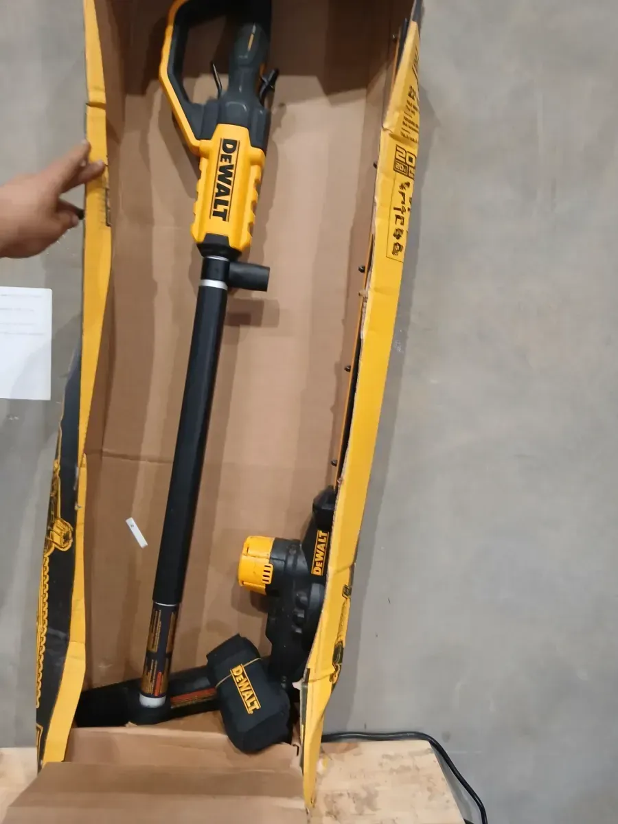 ***no functional*** DEWALT 20V MAX 22 in. Cordless Battery Powered Pole Hedge Trimmer (Tool Only) - image 5