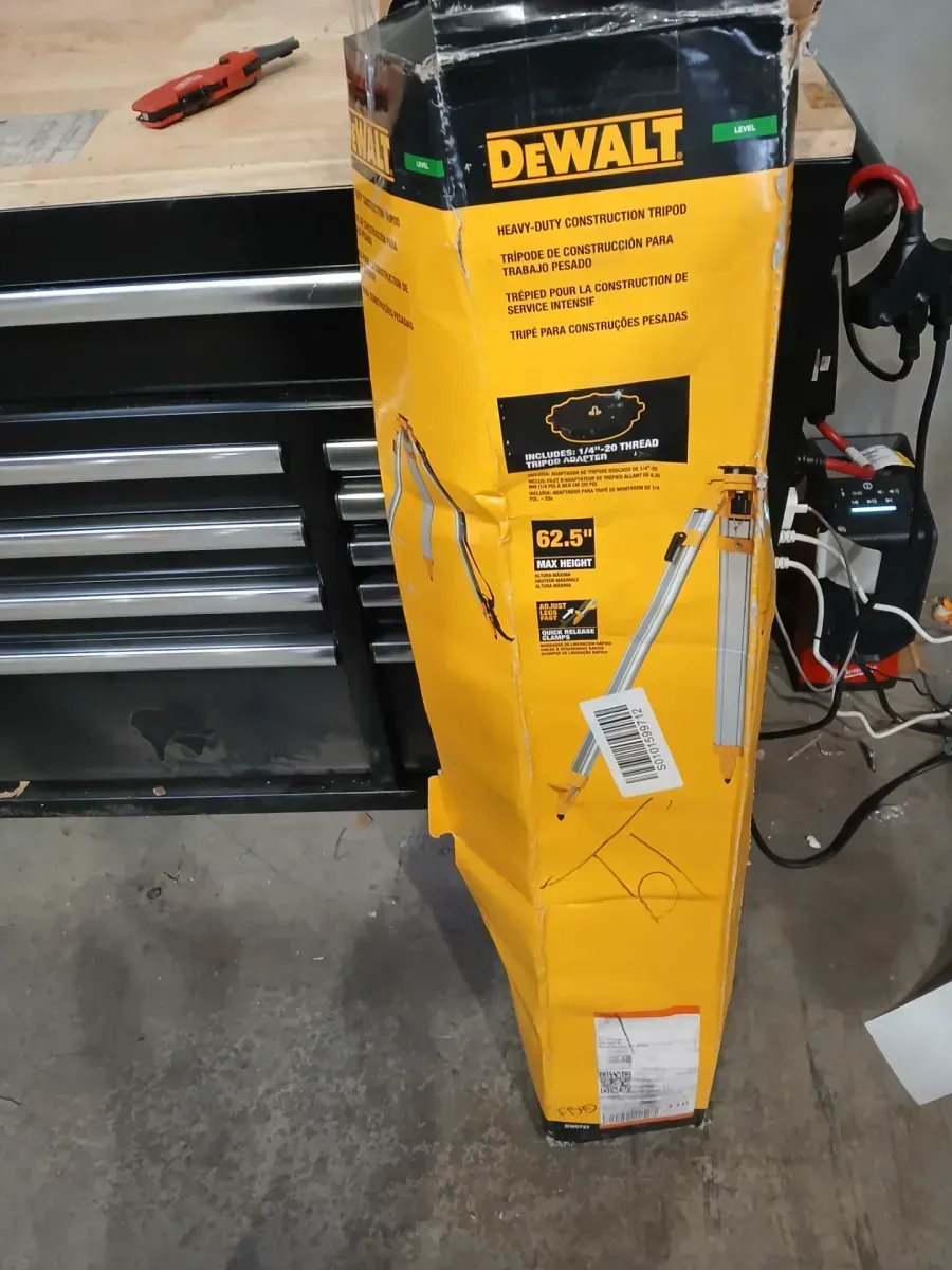 DEWALT Construction Tripod for Laser Level - image 2