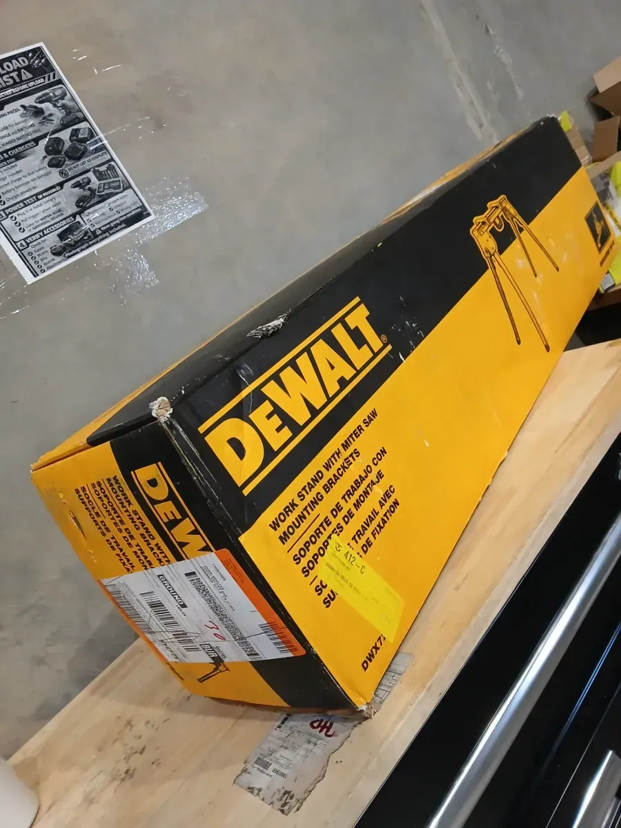 DEWALT 15.4 lbs. Heavy Duty Work Stand with Miter Saw Mounting Brackets - image 2
