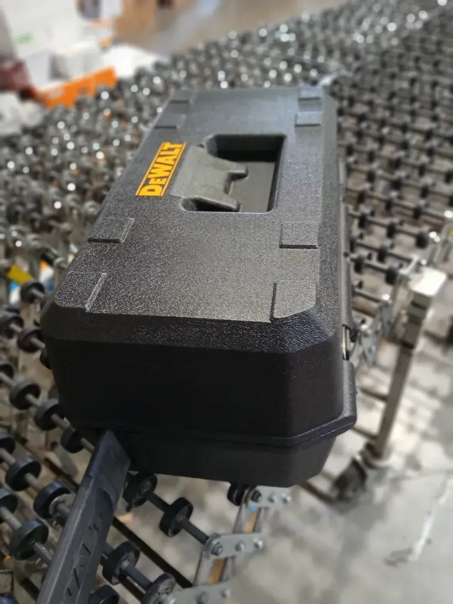 DEWALT FLEXVOLT 60V MAX 20 in. Brushless Electric Cordless Chainsaw Kit and Carry Case with (1) FLEXVOLT 5 Ah Battery & Charger - image 2