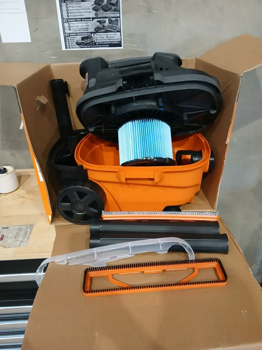 RIDGID 4 Gal. 5.0 Peak HP Portable Shop Vacuum WD4070 Wet Dry Vac with Fine Dust Filter, 10 ft. Pro Hose, Telescoping Wand - image 5