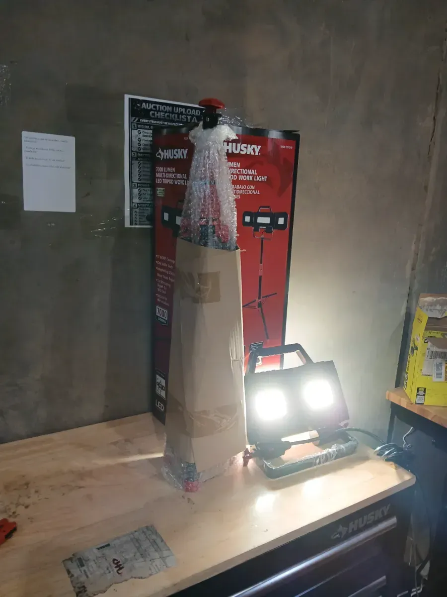 Husky 7000-Lumen Multi-Directional LED Tripod Work Light - image 5
