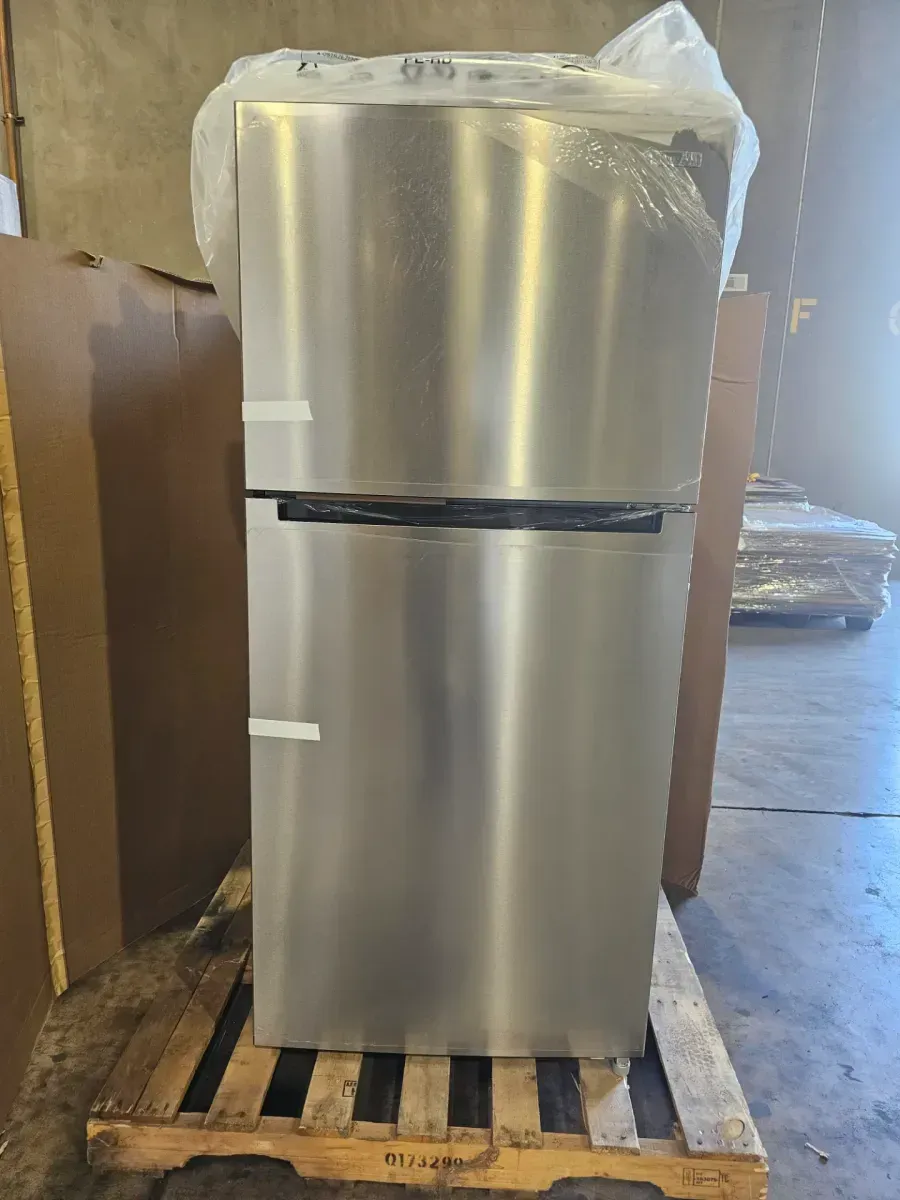 Vissani 18.1 cu. ft. Top Freezer Refrigerator in Fingerprint Resistant Stainless Steel Look, Garage Ready - image 2